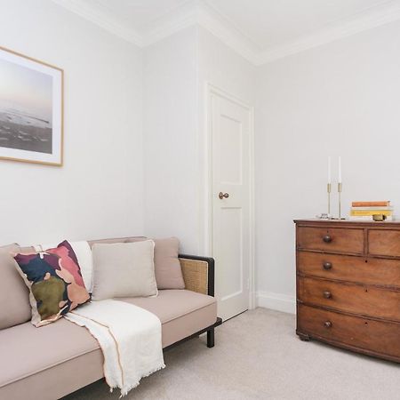 Beautifully Presented Centrally Located Studio Apartment Londra Esterno foto