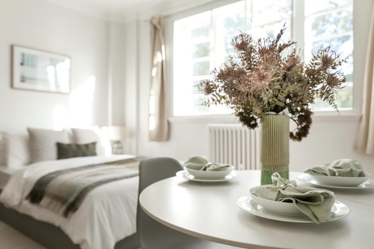Beautifully Presented Centrally Located Studio Apartment Londra Esterno foto