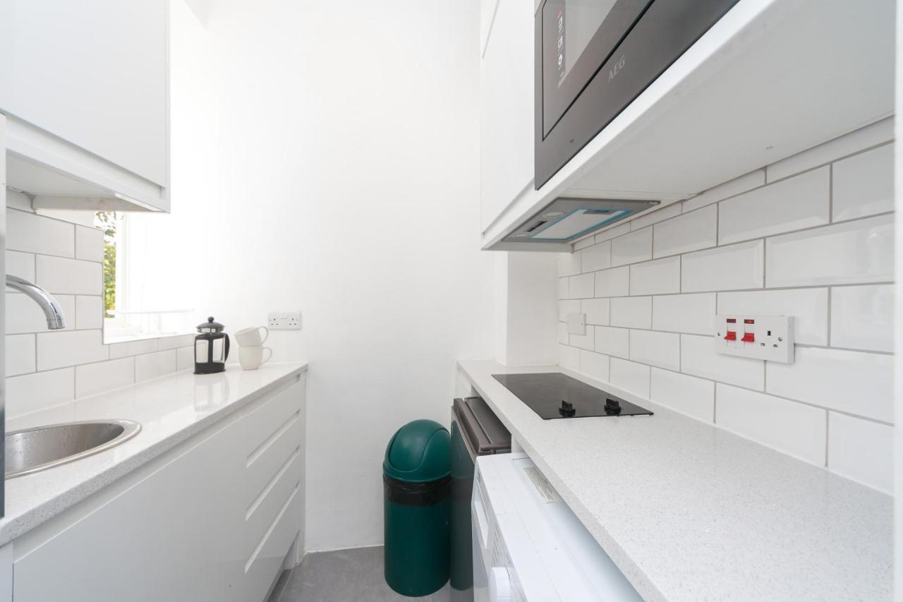 Beautifully Presented Centrally Located Studio Apartment Londra Esterno foto