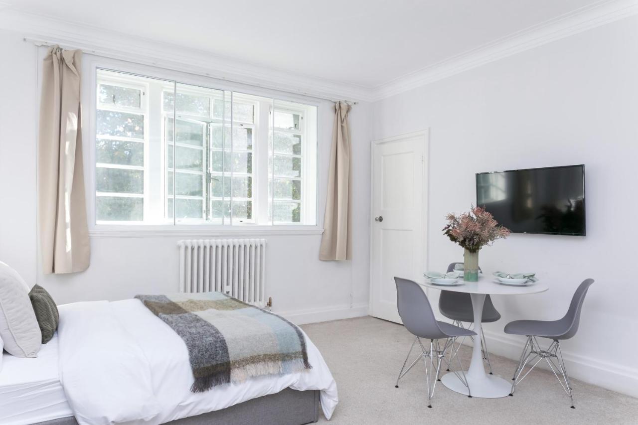 Beautifully Presented Centrally Located Studio Apartment Londra Esterno foto